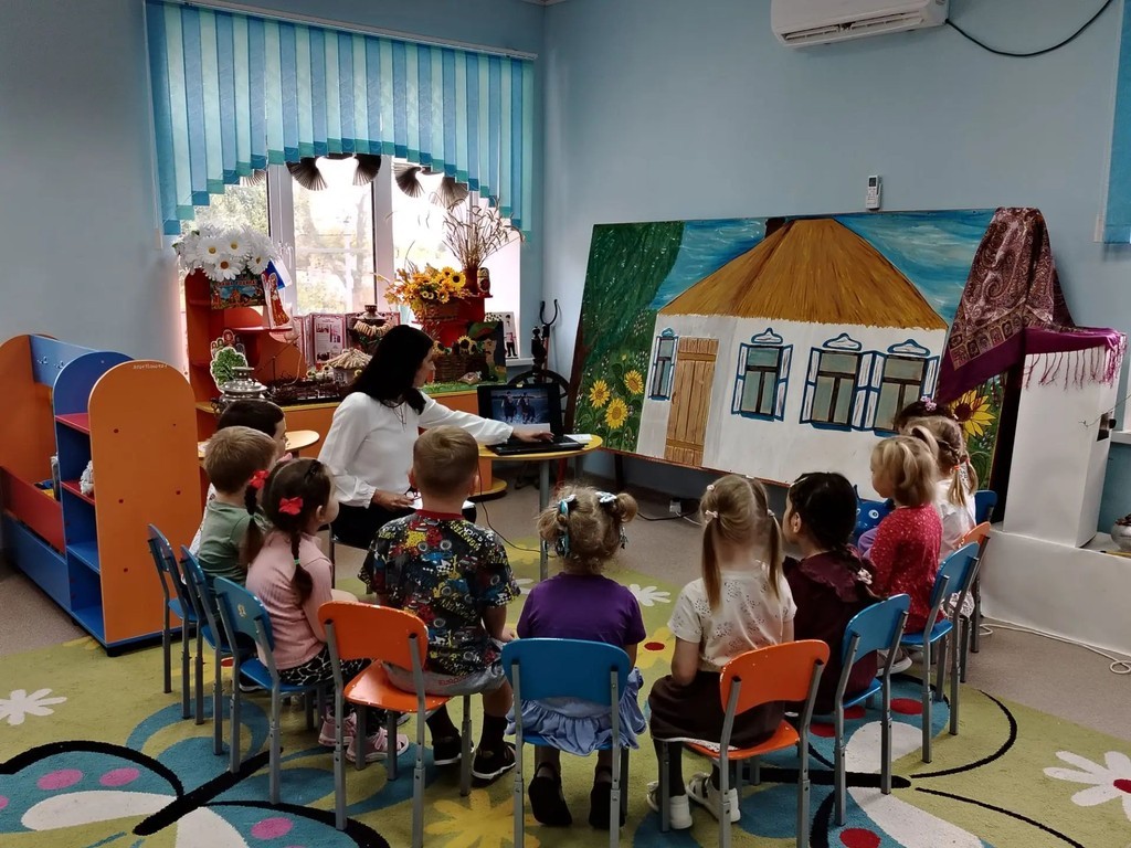 Вы сейчас просматриваете «Конь — верный друг казака»: погружение в казачьи традиции в средней группе «Звёздочки»